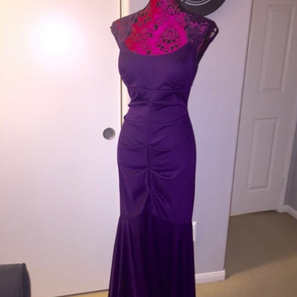PURPLE XACAPE NIGHT DRESS SZ 12